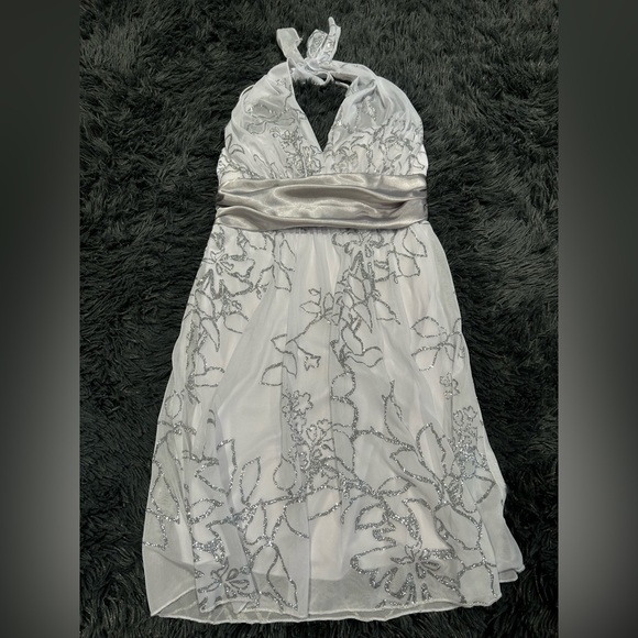 Speechless Dresses & Skirts - Speechless Women’s White & Silver Glitter 2000s Vintage Dress Small, Y2K